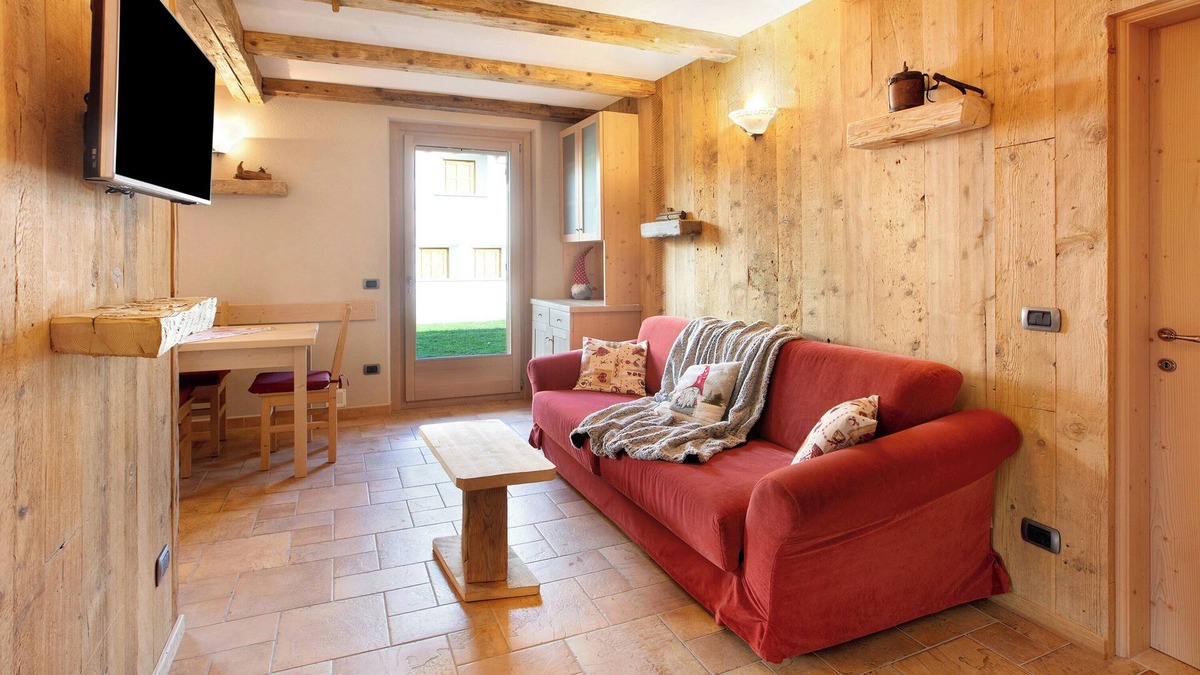 Valdisotto Apartment | Holiday Apartment "Casa Clus Bormio 1" with Mountain View, Private Garden & Wi-Fi