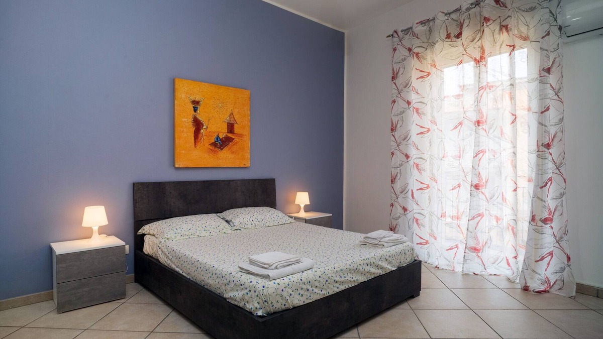 Monte Po-Nesima-San Leone-Rapisardi Apartment | Holiday Apartment "Casa Cairoli" with Balcony & A/C