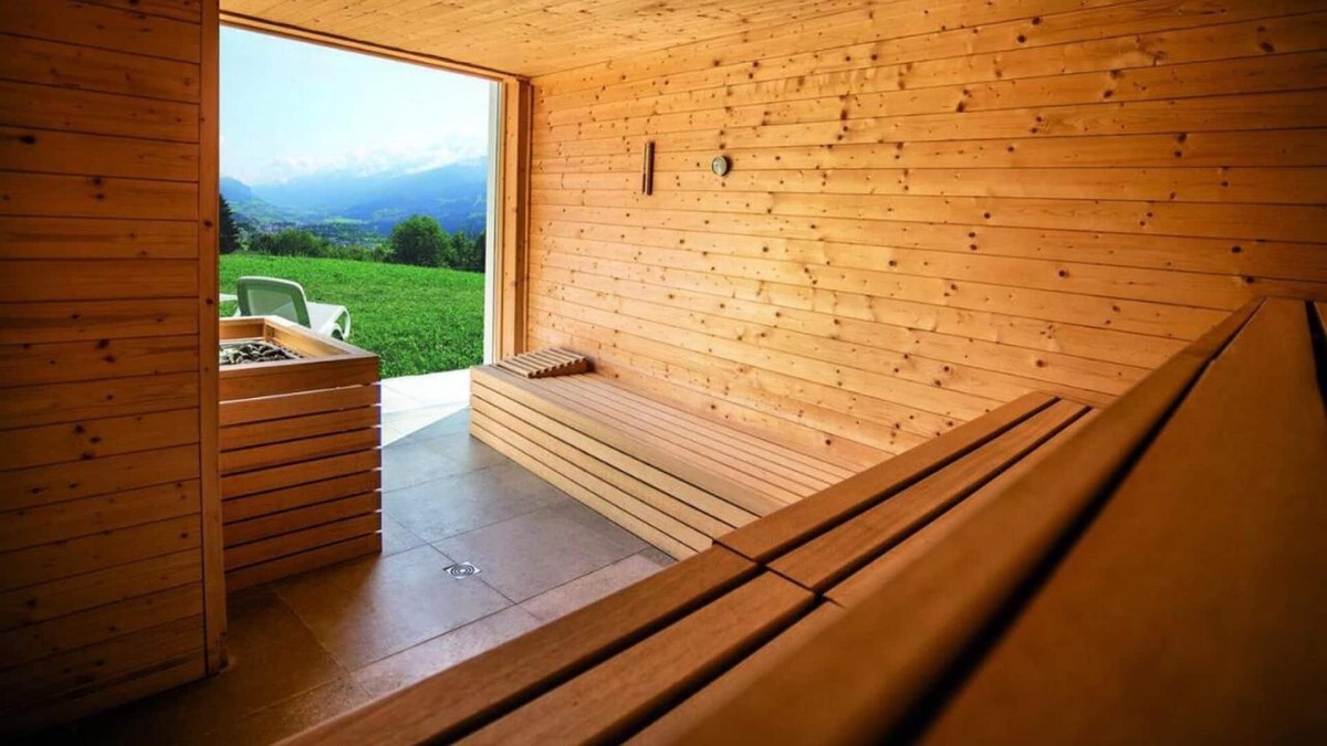 Dosso Veronza Apartment | Holiday Apartment "Centro Veronza" with Mountain View, Shared Pool & Wi-Fi