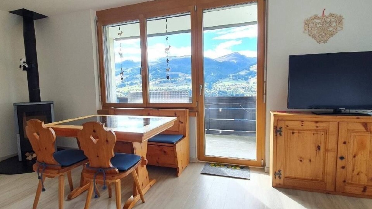 Tavanasa Apartment | Holiday apartment Breil-Brigels for 1 - 5 persons with 2 bedrooms - Holiday apartment