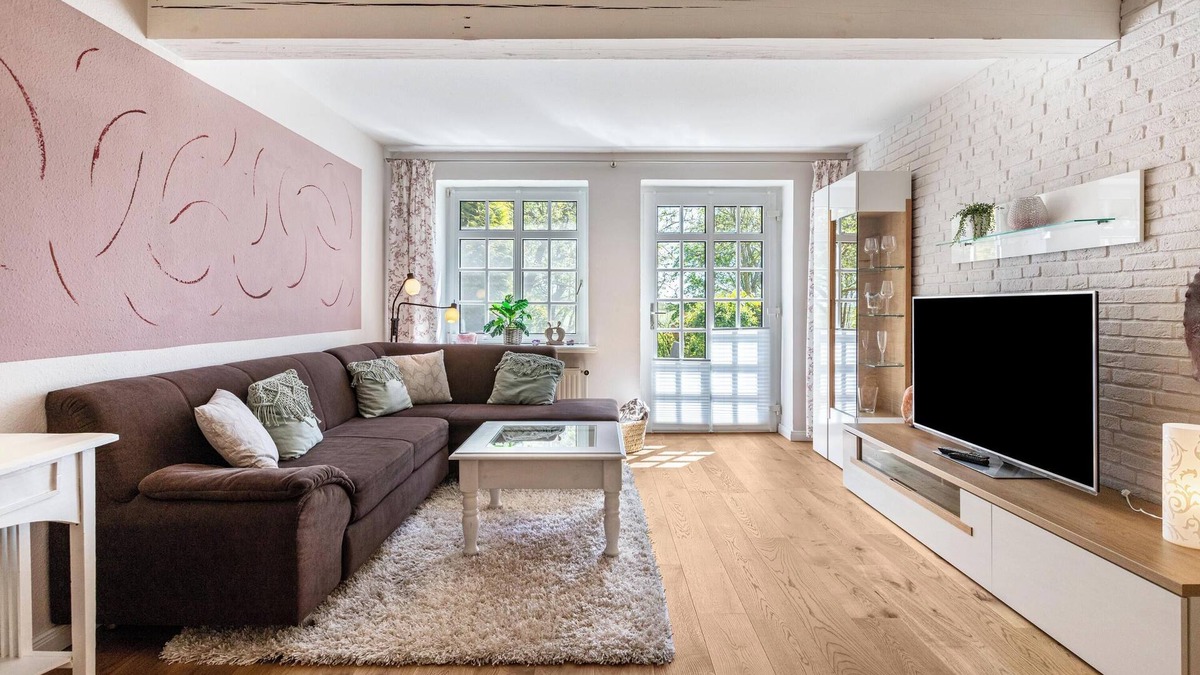 Cecilienkoog Apartment | Holiday Apartment "Denkerhof Blume des Lebens" with Shared Garden & Wi-Fi