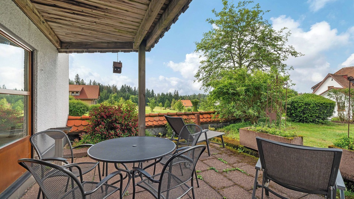 Freudenstadt Apartment | Holiday Apartment 'Sonnenterrasse' with Private Terrace and Wi-Fi