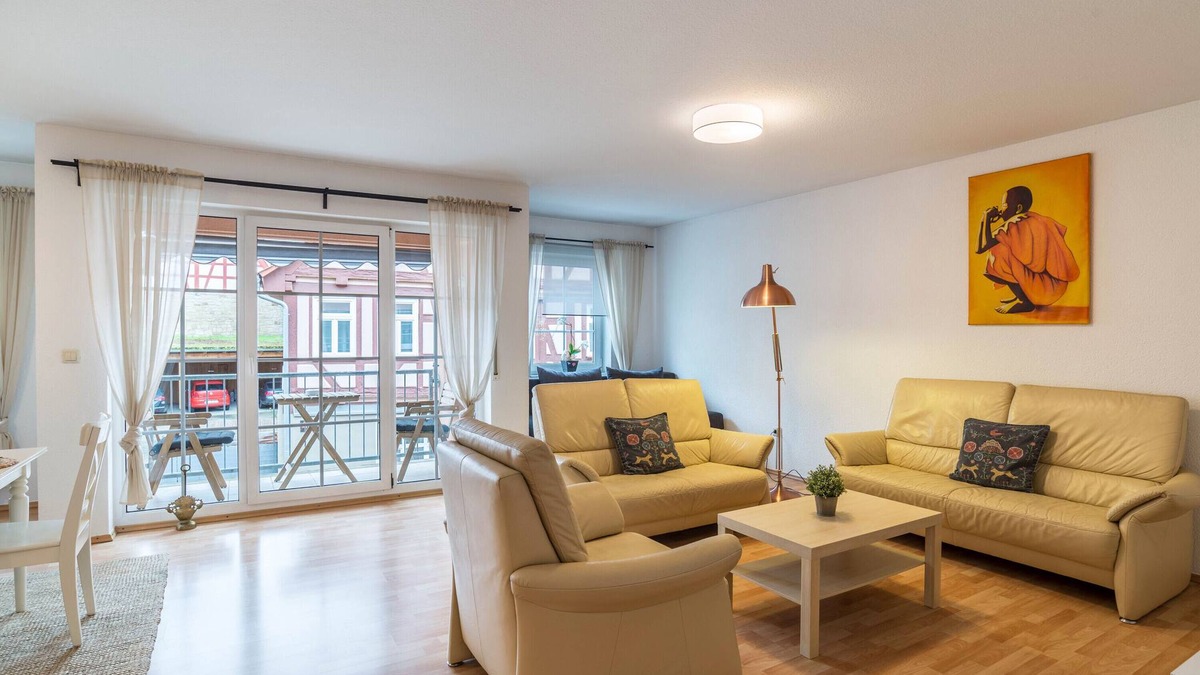Oberderdingen Apartment | Holiday Apartment "Appartement Aposto 2" with Balcony and Wi-Fi