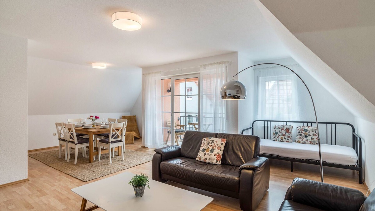 Oberderdingen Apartment | Holiday Apartment "Appartement Aposto 3" with Balcony and Wi-Fi