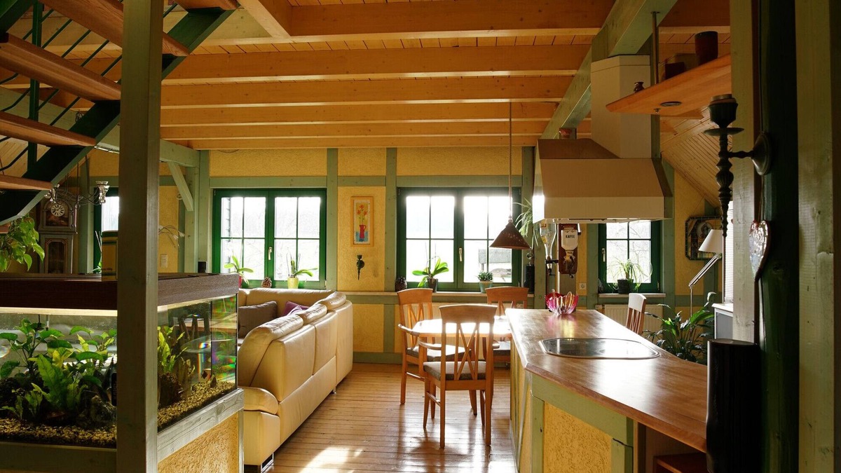 Pfaffroda Apartment | Holiday Apartment "Dina" with Shared Terrace, Shared Garden and Wi-Fi