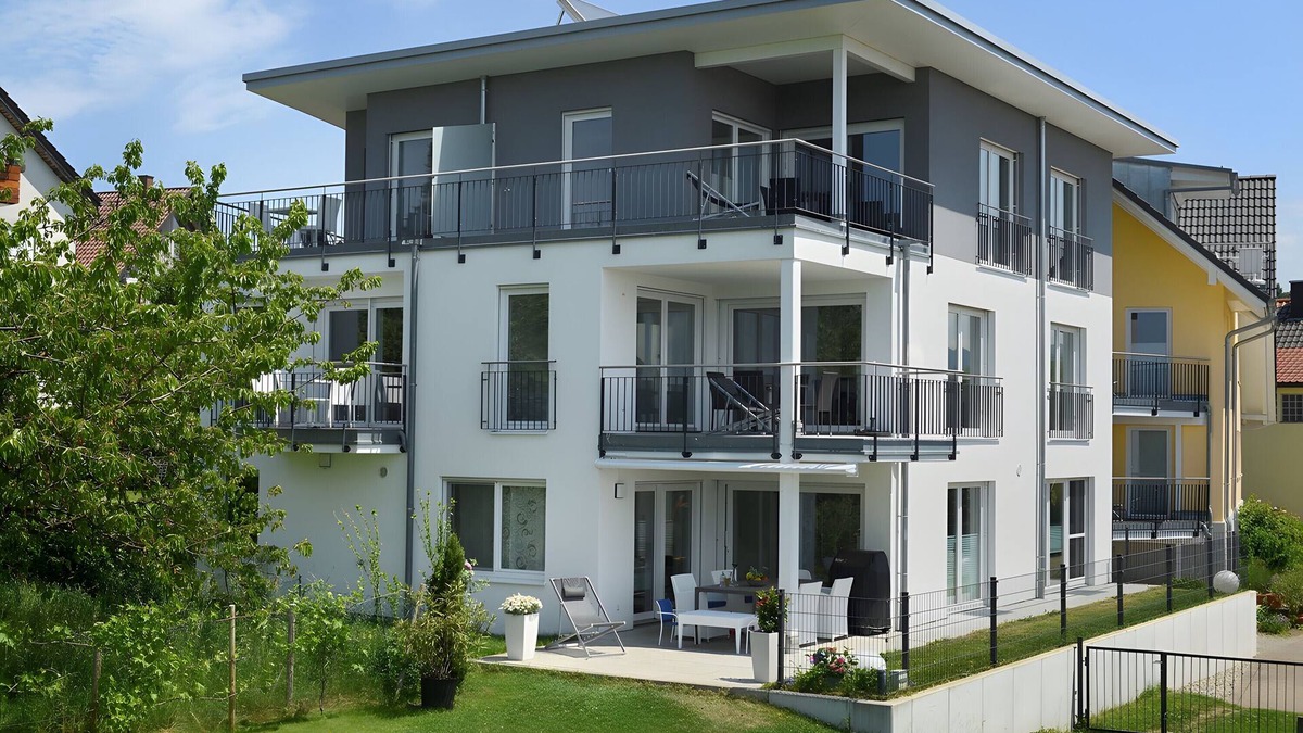 Enzisweiler Apartment | Holiday Apartment 'Dinkelbach 2 E' with Mountain View, Private Terrace and Wi-Fi