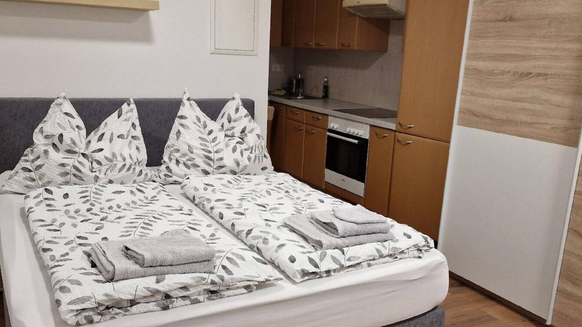 Ebersdorf Apartment | Holiday apartment Ebersdorf for 1 - 2 persons - Holiday apartment in one or multi-family house