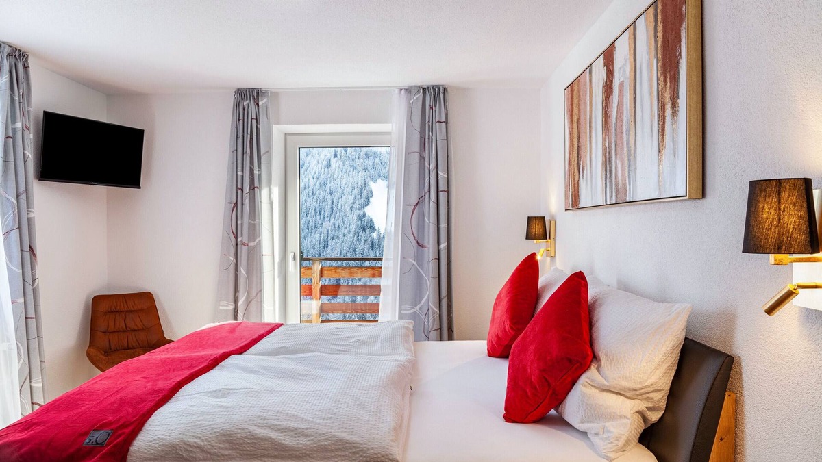 Landeck Apartment | Holiday Apartment "Elena" with Mountain View, Shared Terrace & Wi-Fi