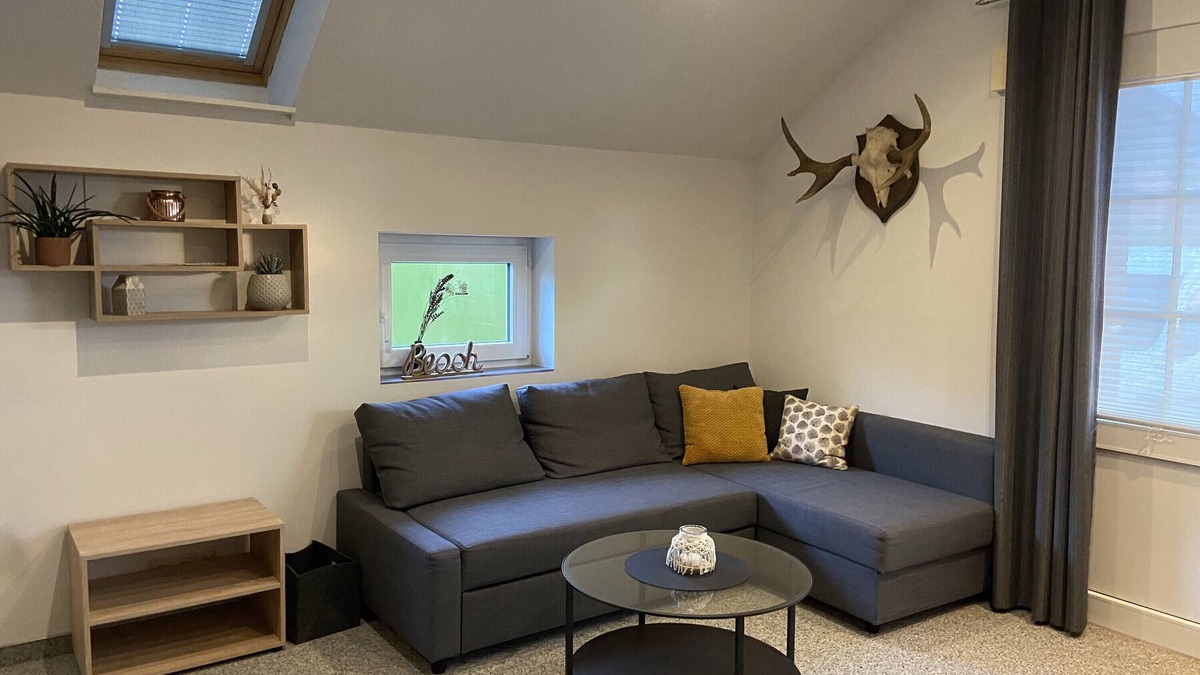 Strackholt Apartment | Holiday Apartment "Ferienwohnung Strackholt" with Garden, Terrace & Wi-Fi