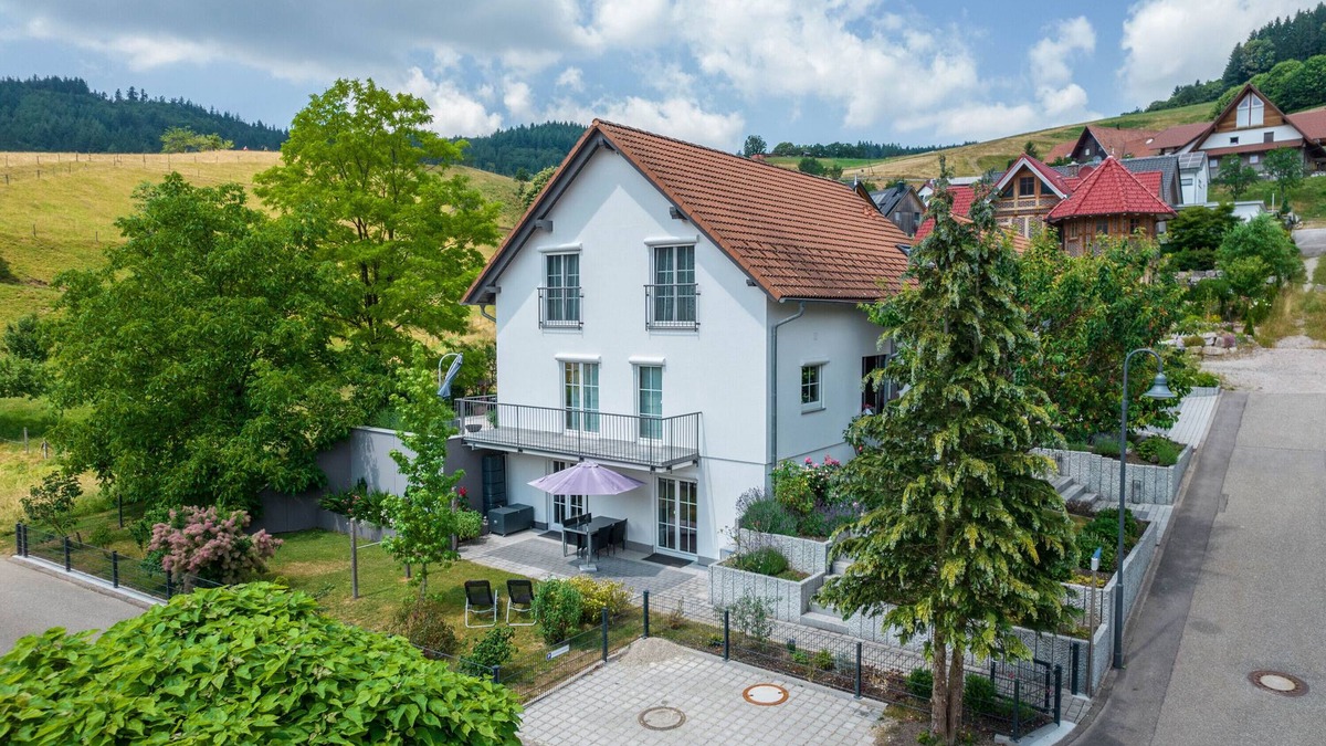 Brandmatt Apartment | Holiday Apartment 'Ferienwohnung Hohfelsenblick' with Terrace, Balcony & Wi-Fi