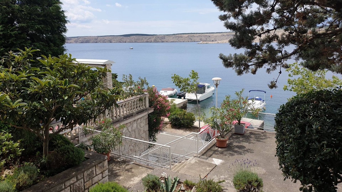 Jadranovo Apartment | Holiday apartment First kingdom to the sea