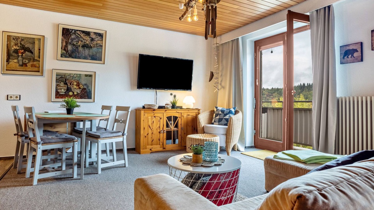 Bad Grund Apartment | Holiday Apartment "Grundblick" with Mountain View, Balcony & Wi-Fi