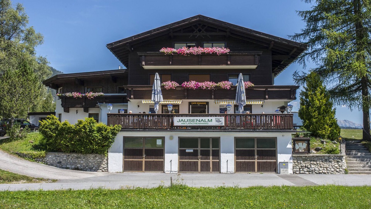 Leutasch Apartment | Holiday Apartment "Haus Am Lärchenhang" with Mountain View, Balcony & Wi-Fi