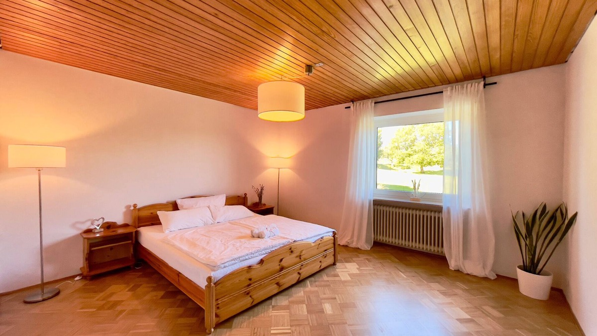 Rockingen Apartment | Holiday Apartment 'Hesselbergblick' with Mountain View, Private Terrace and Wi-Fi