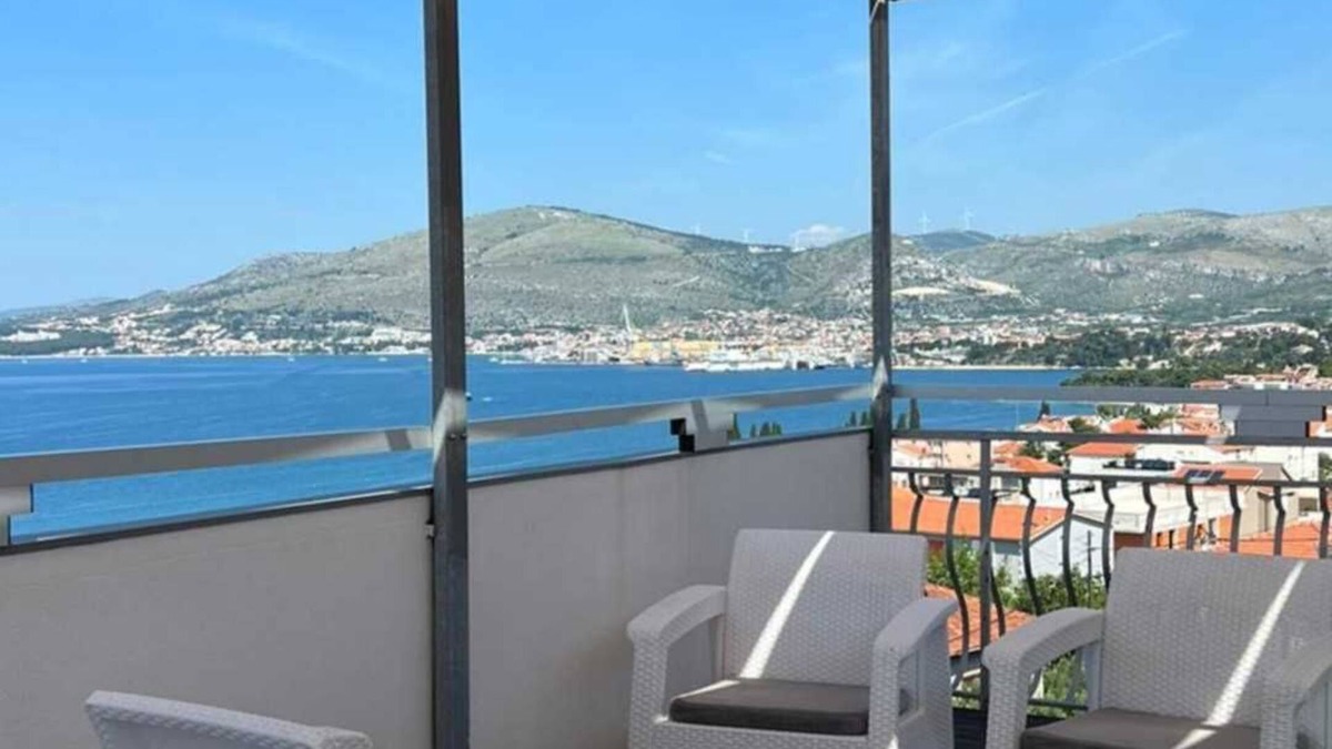 Okrug Gornji Apartment | Holiday apartment Violet