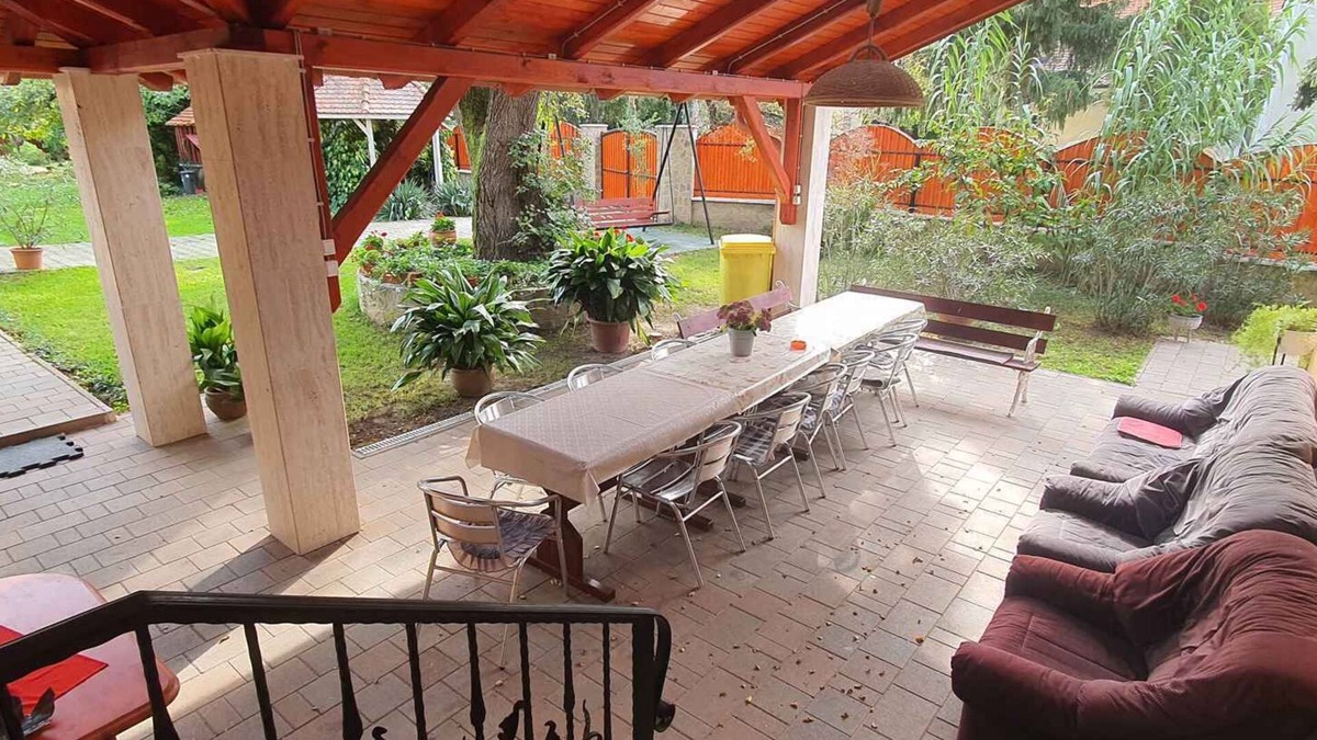 Balatonbereny Apartment | Holiday apartment in the town centre with WLAN and air conditioning