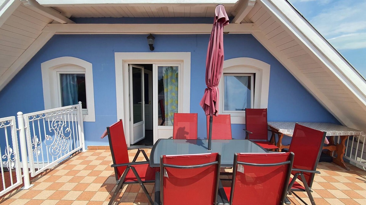 Balatonfured Apartment | Holiday apartment with air conditioning internet and view