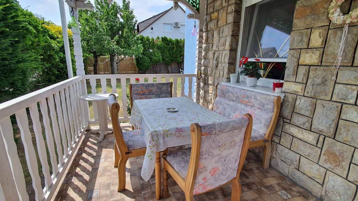 Balatonfured Apartment | Holiday apartment with terrace and wireless