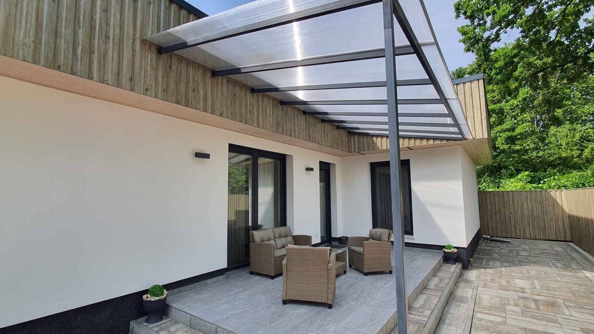 Balatonlelle Apartment | Holiday apartment Stylishly furnished with air conditioning