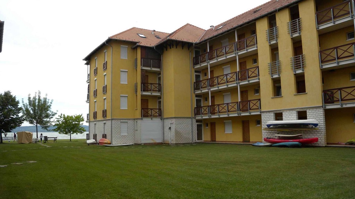Balatonoszod Apartment | Holiday apartment only 300 m from the beach with air conditioning