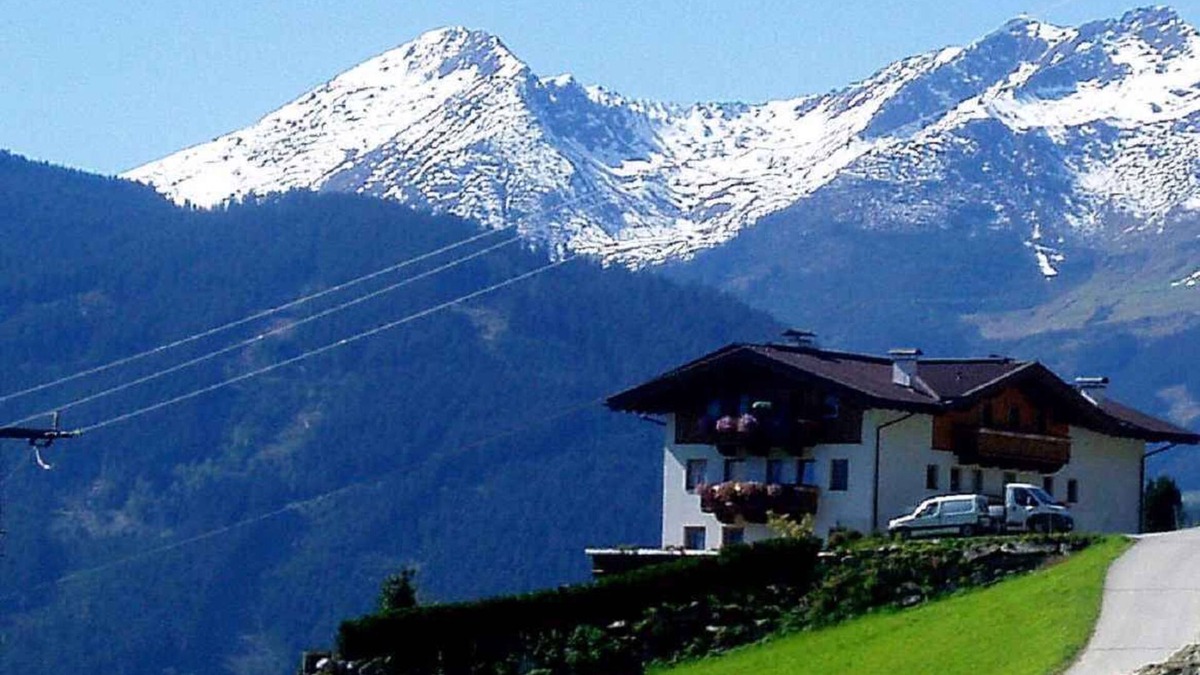 Gattererberg Apartment | Holiday apartment in quiet surroundings in the region of the Zillertal mountains
