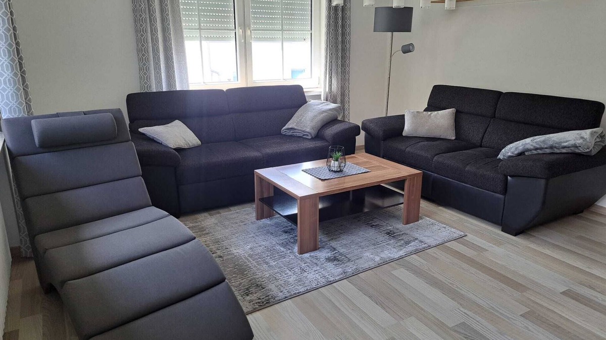 Wallerstein Apartment | Holiday Apartment "Im Ries" with Wi-Fi