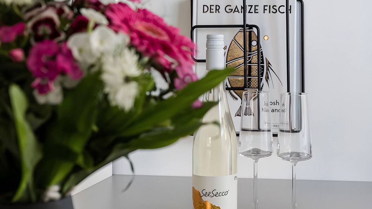 Nonnenhorn Apartment | Holiday Apartment 'Im Fischerhaus' with Private Terrace and Wi-Fi