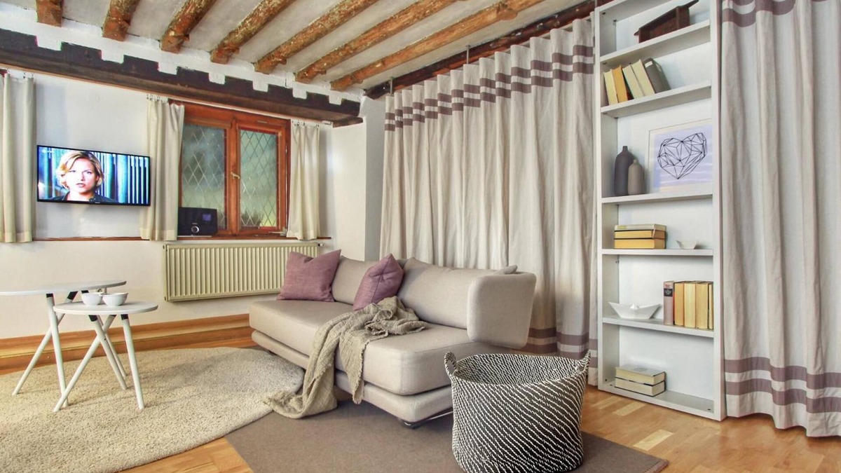 Altstadt Apartment | Holiday Apartment 'Imperia' with Wi-Fi