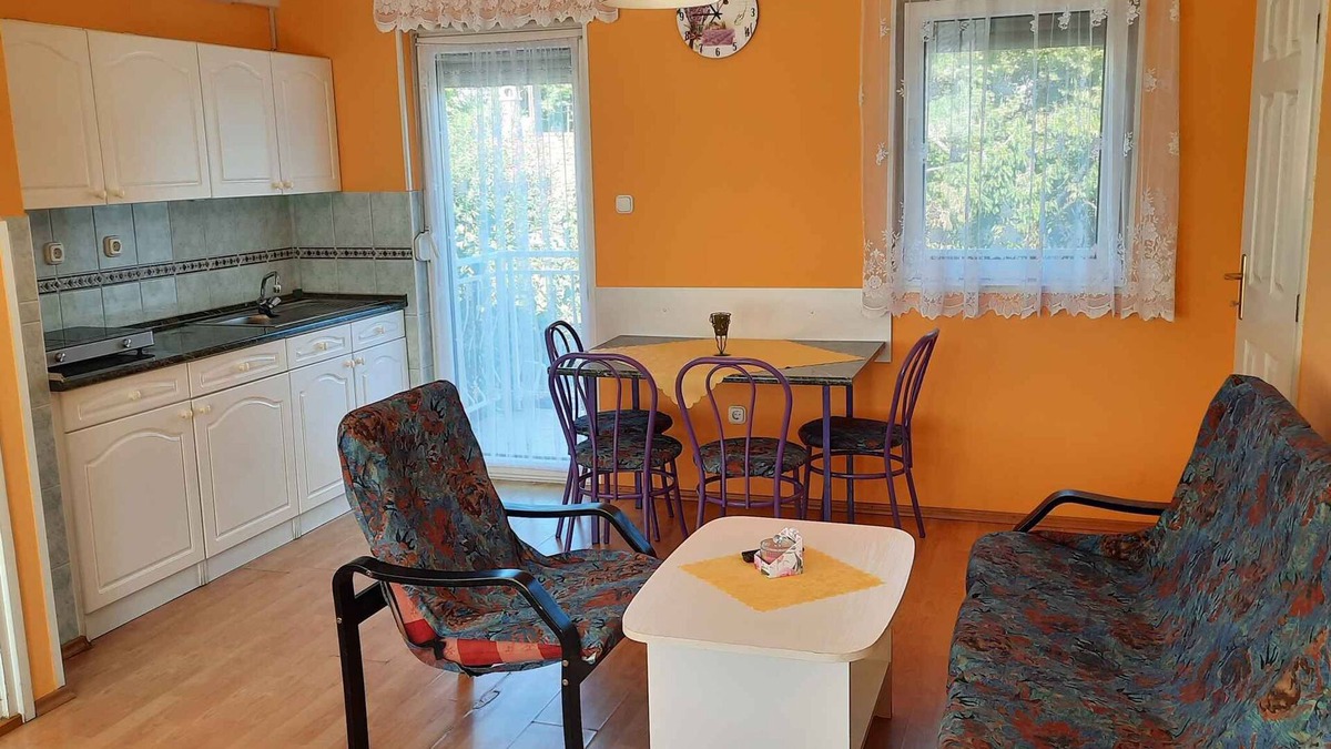 Siofok Apartment | Holiday apartment in a quiet street near the city center