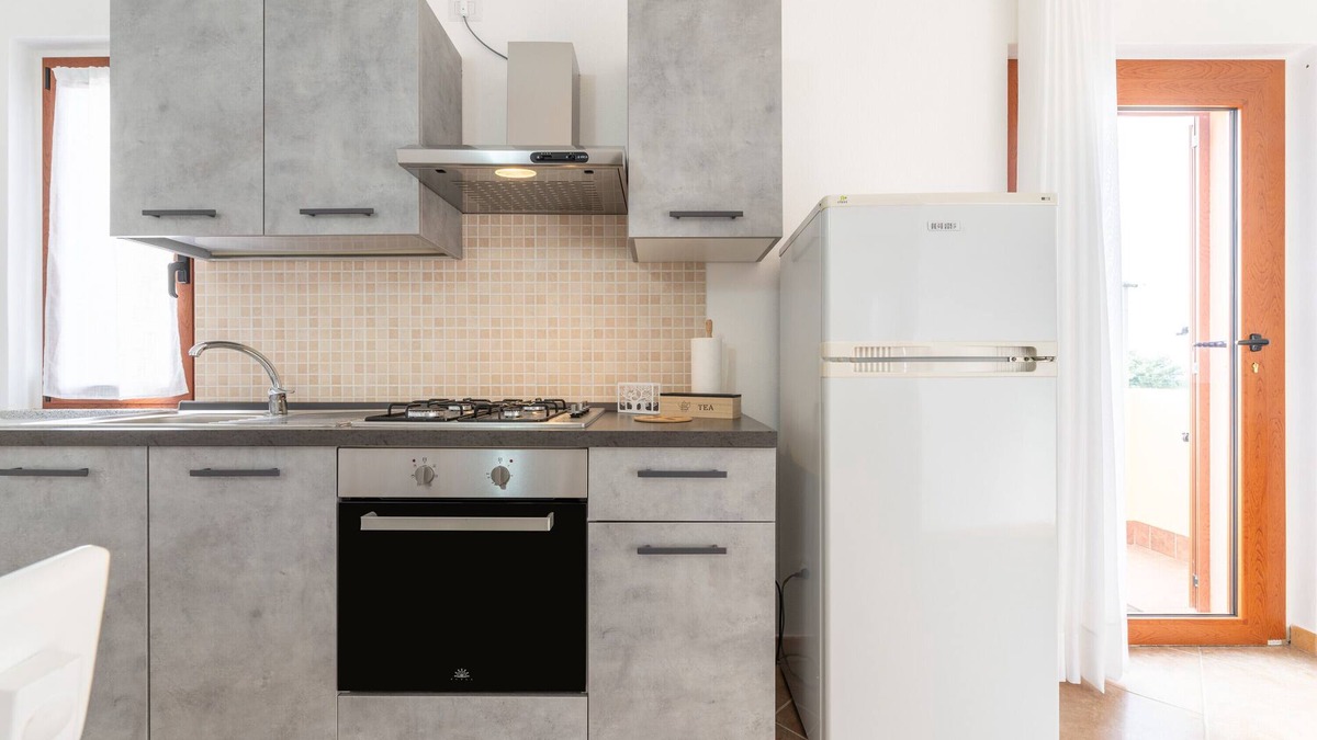 Masainas Apartment | Holiday Apartment "Is Lais 2" with Sea View, Shared Garden & Wi-Fi