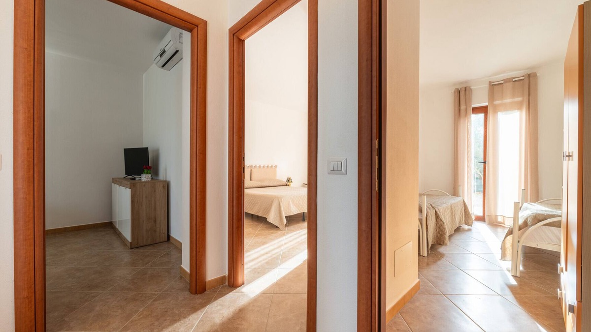 Masainas Apartment | Holiday Apartment "Is Lais 3" with Sea View, Shared Garden & Wi-Fi