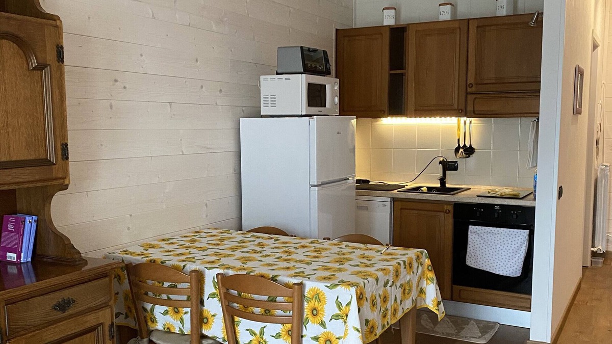 Angolo Terme Apartment | Holiday Apartment 'Colle Vareno con vista' with Mountain View, Terrace & Balcony