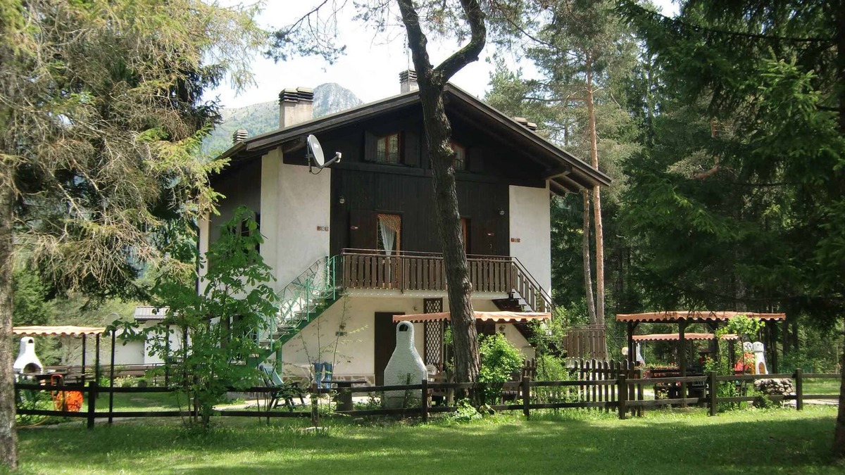 Pieve di Ledro Apartment | Holiday apartment near the lake