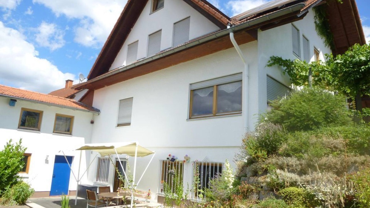 Saarburg Apartment | Holiday apartment Jung im Johannisborn - holiday apartment