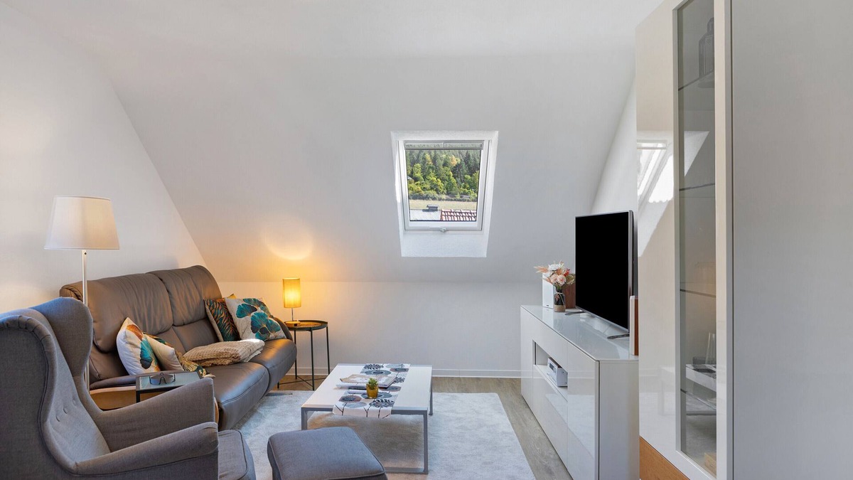 Plaue Apartment | Holiday Apartment 'Kleinbreitenbach 2' with Mountain View and Wi-Fi