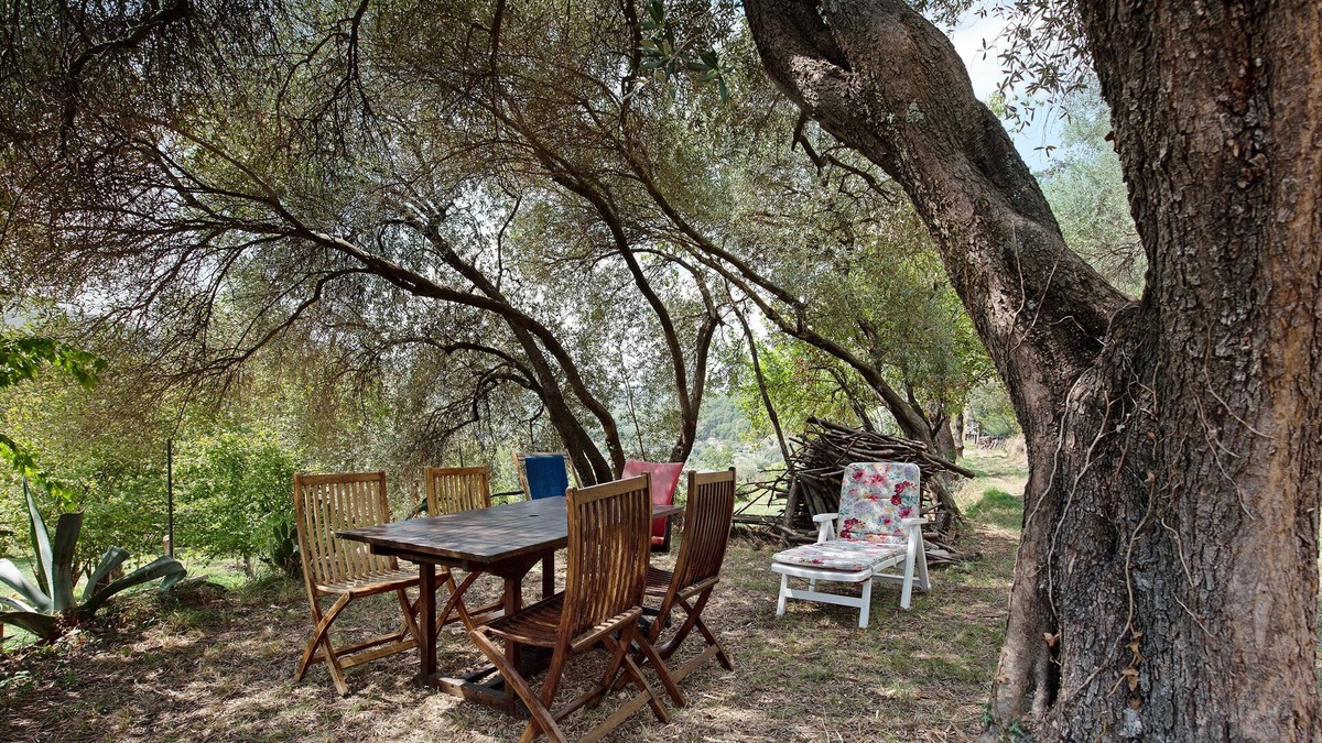 Varazze Apartment | Holiday Apartment 'La Liguria Tra Gli Ulivi 1' with Mountain View, Garden & Wi-Fi