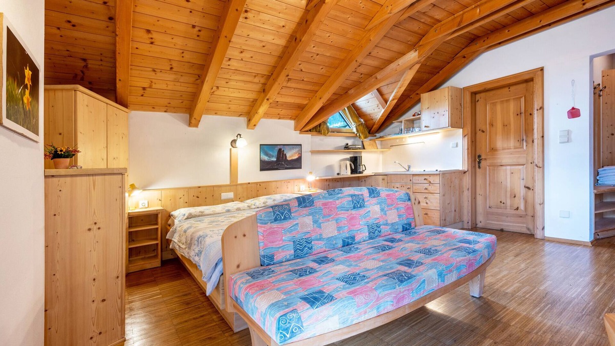 Vandoies Apartment | Holiday Apartment "Lindenhof Apt 3" with Balcony & Wi-Fi