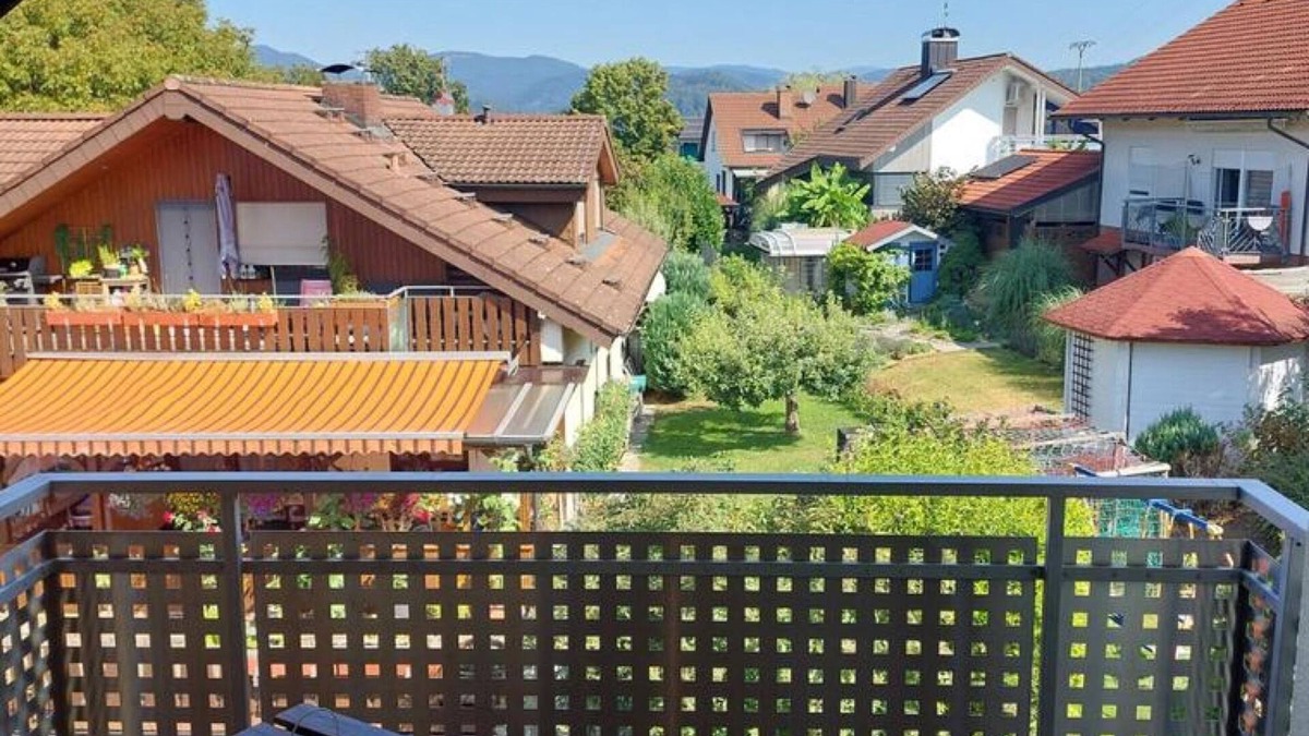 Steinen Apartment | Holiday Apartment 'Lueg Ins Wiesental' with Mountain View, Balcony and Wi-Fi