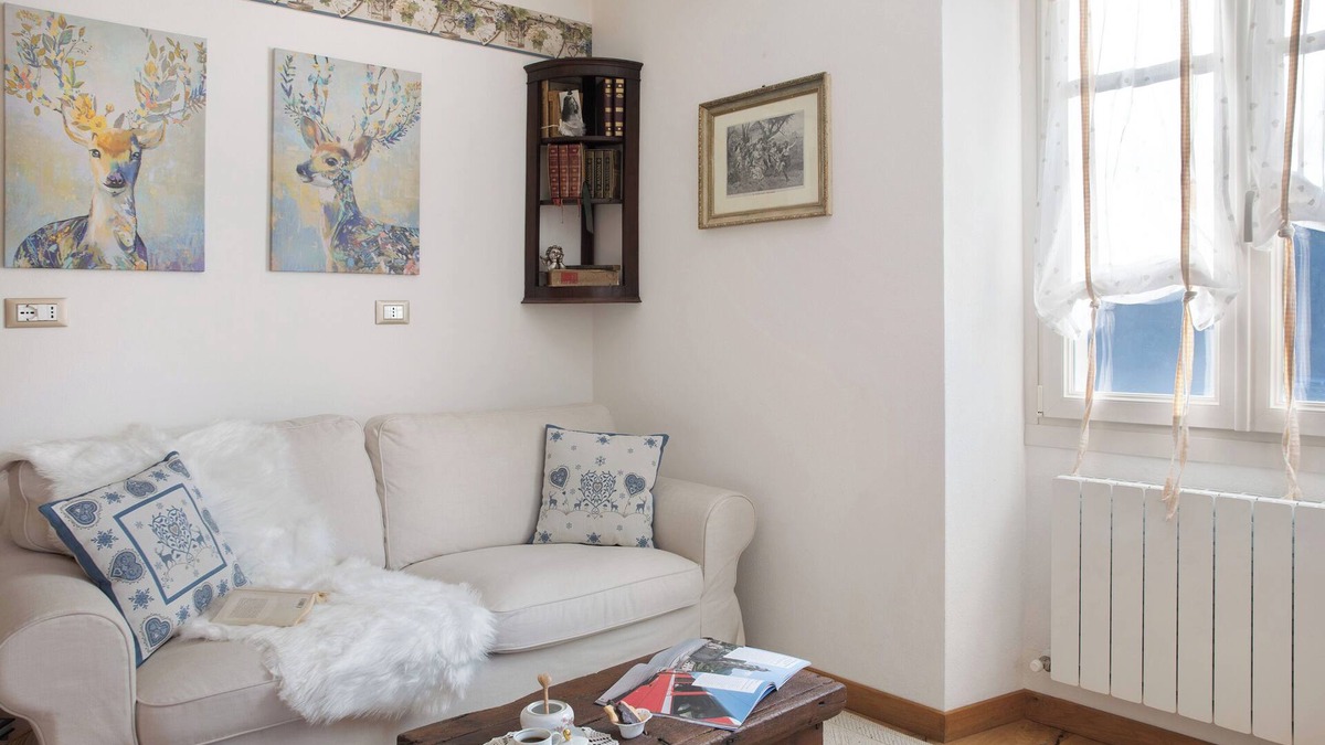 Teglio Apartment | Holiday Apartment "Mantaula" with Mountain View, Shared Terrace & Wi-Fi
