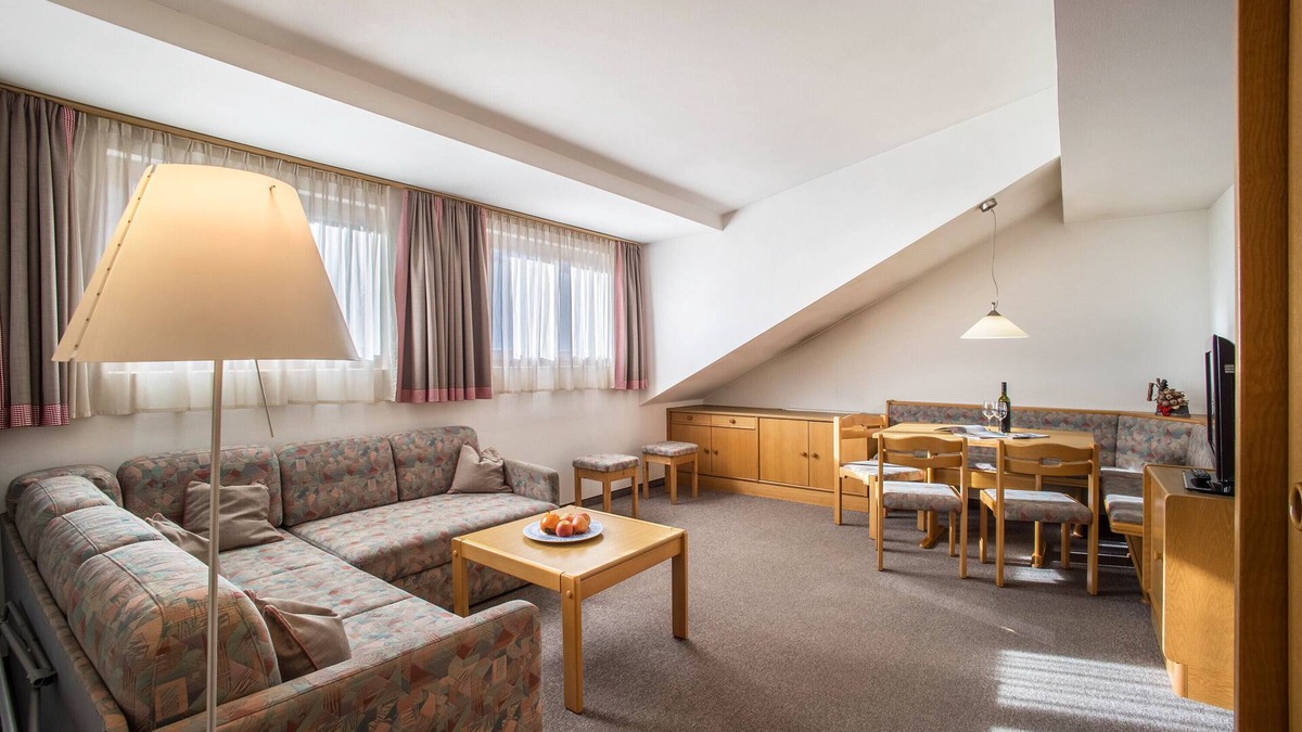 Sesto Apartment | Holiday Apartment "Manuel's App Watschinger - Frieda" with Mountain View & Wi-Fi