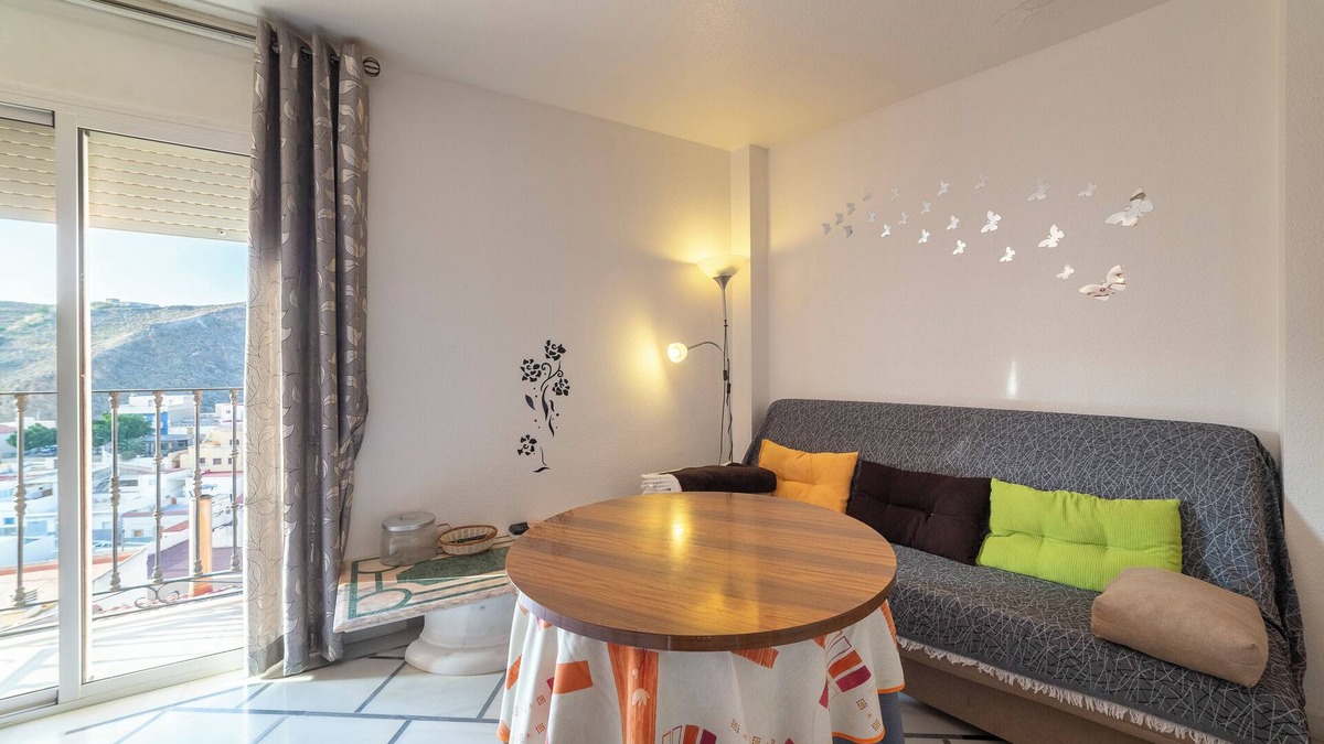 Macael Apartment | Holiday Apartment "Mccoy Avenida 3" with 2 Balconies and Shared Terrace