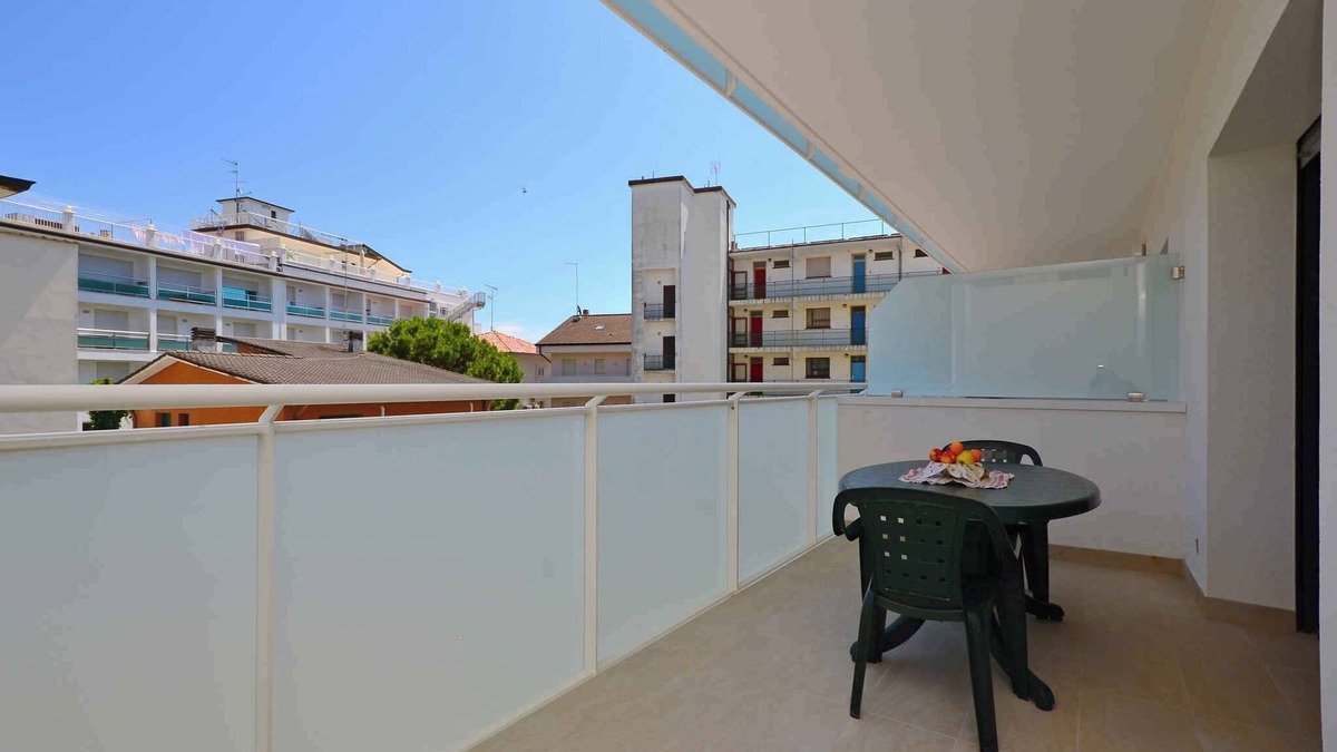 Lignano Sabbiadoro Apartment | Holiday apartment mit Klimaanlage und Balkon