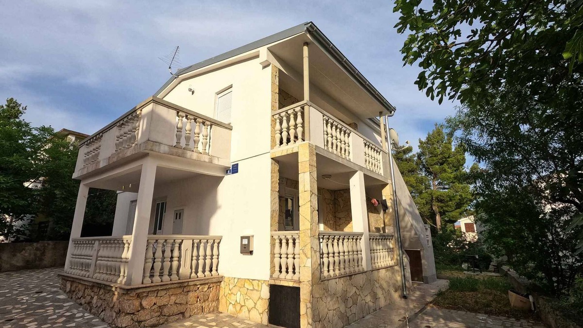 Seline Apartment | Holiday apartment mit Klimaanlage und Terrasse