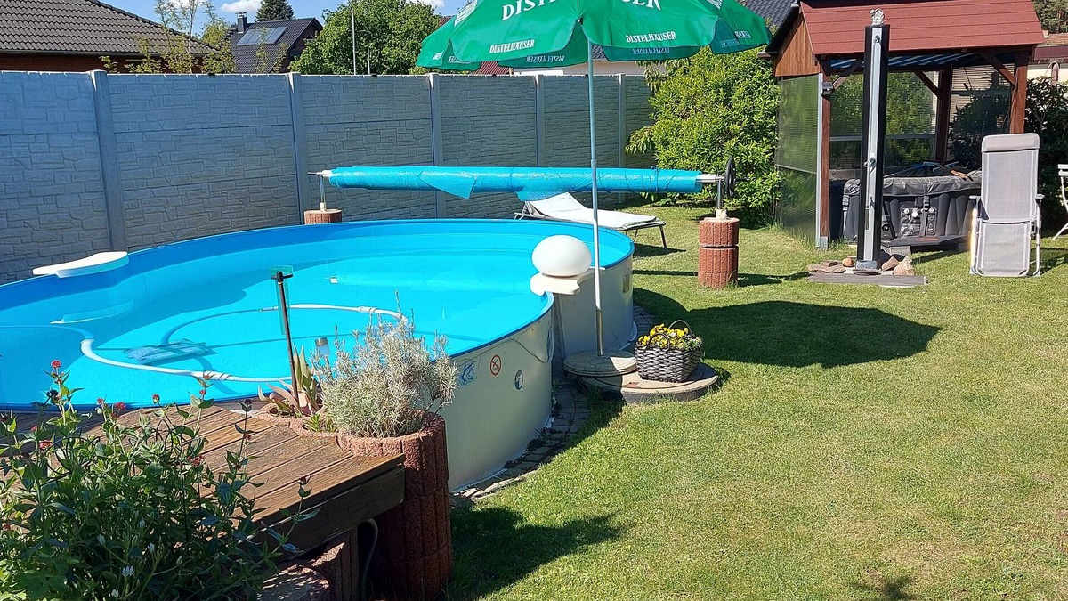 Kolkwitz Apartment | Holiday Apartment 'Near the Spreewald' with Shared Pool, Shared Terrace and Wi-Fi
