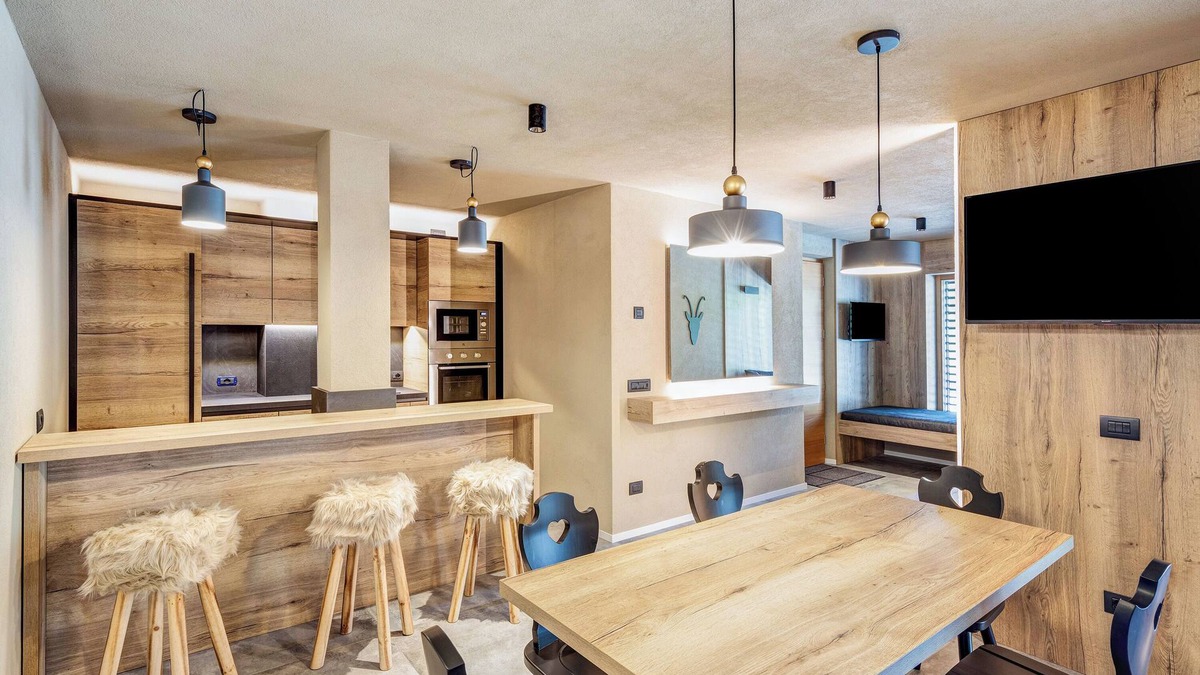 Livigno Apartment | Holiday Apartment 'Nido' with Mountain View, Terrace & Wi-Fi