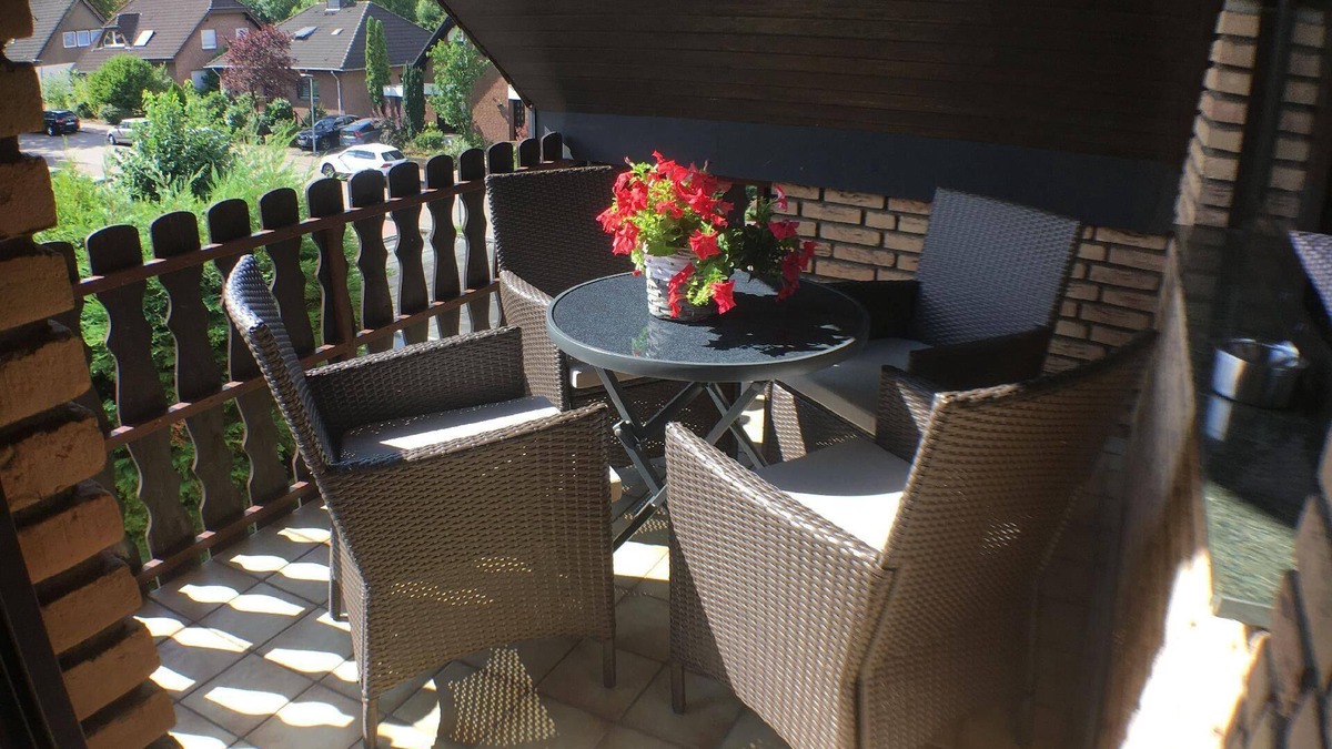 Sterkrade-Nord Apartment | Holiday apartment Oberhausen for 1 - 4 persons with 2 bedrooms - Row house