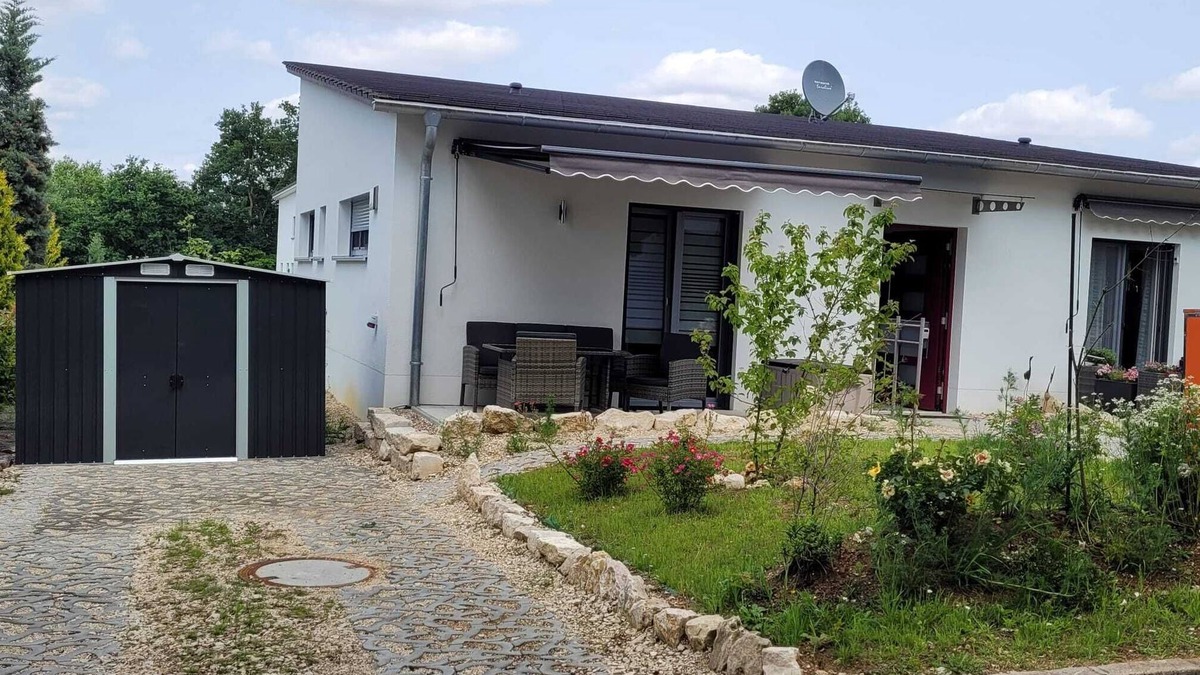 Muhr am See Apartment | Holiday Apartment "P Und P Deluxe" with Private Terrace & Wi-Fi