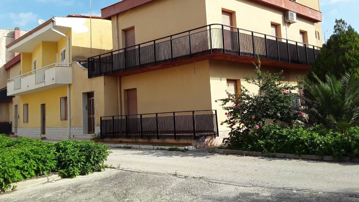 Poggioreale Apartment | Holiday apartment Poggioreale for 5 - 13 persons with 5 bedrooms - Row house