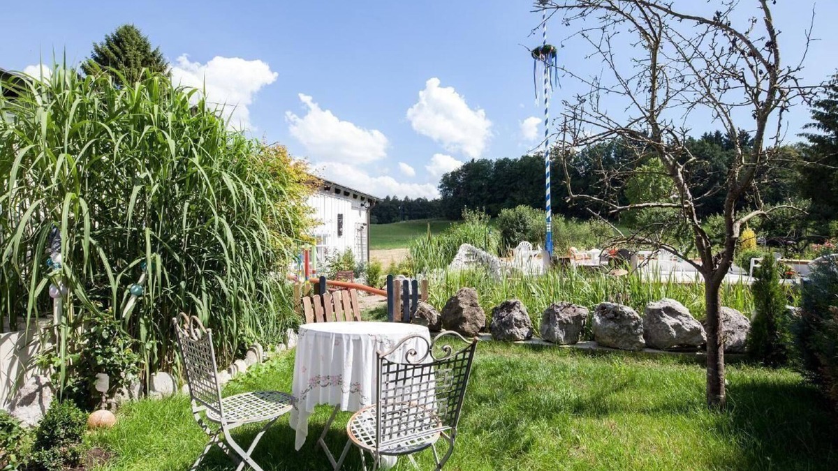 Poecking Apartment | Holiday apartment Pöcking for 1 - 4 persons with 2 bedrooms - Holiday apartment