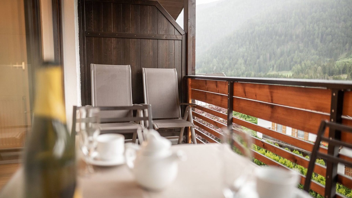 Santa Valburga Apartment | Holiday Apartment 'Pöder Karspitz' with Mountain View, Balcony, Shared Garden & Wi-Fi